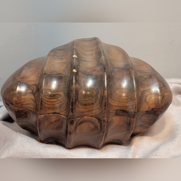 Vintage Wooden Clamshell Trinket/Jewelry Box - Picture 1 of 11